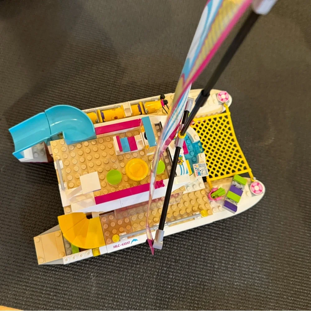 Lego Friends 41317 Sunshine Catamaran - Picture 5 of 7